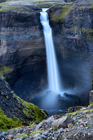 A waterfall called Háifoss.
